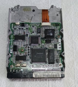 [PC Vintage] Disco Rígido Quantum 340MB IDE