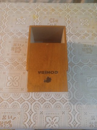 Caja de madera decorada