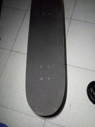 Patinete deportivo con diseño de fútbol
