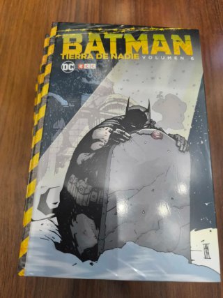 BATMAN : TIERRA DE NADIE Completa 6 Tomos ECC