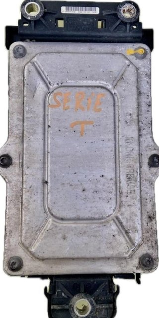 Renault 21933120 centralita ecu t-series