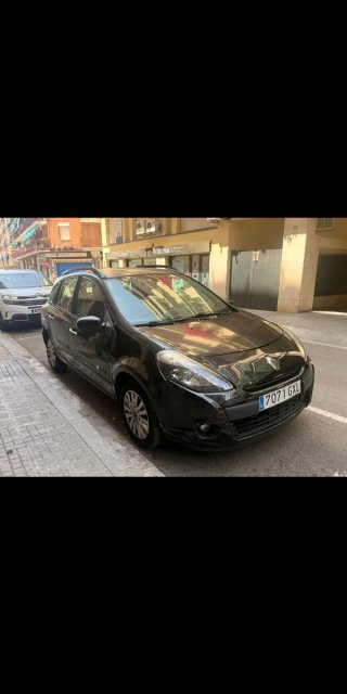 Renault CLIO GRAND TOUR  2010