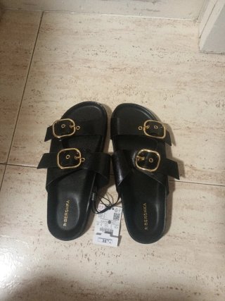 Sandalias Bershka negras talla 39
