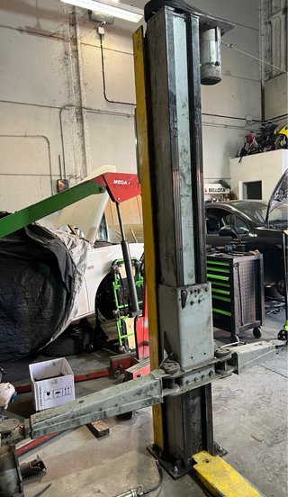 Elevador de 2 columnas para taller