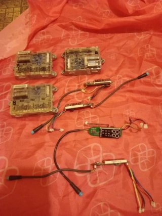 Placas y cables para patinete eléctrico