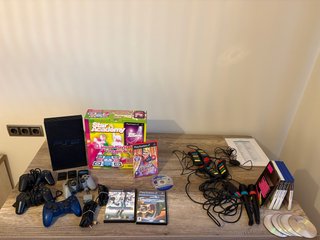 PS2 FAT + 4 mandos + Buzz + SingStar