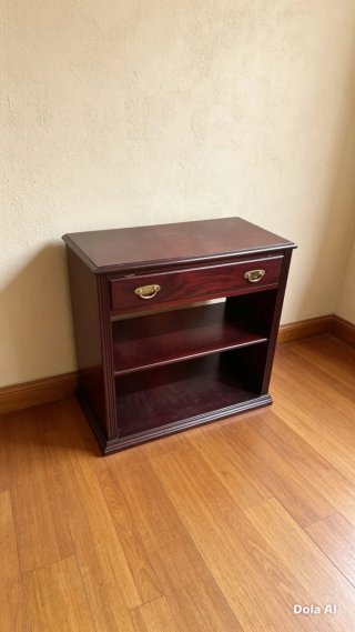 Mueble pequeño de madera