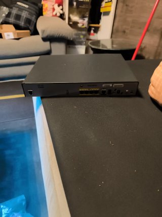 Router Cisco 887
