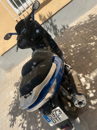 Kymco Xciting Azul Plata
