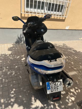 Kymco Xciting Azul Plata