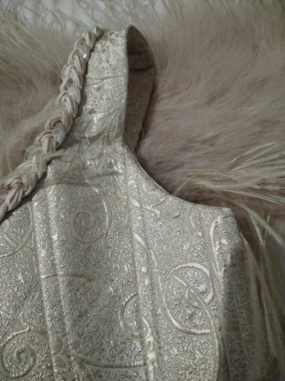 Corpiño Novia ,Medieval, bordado a mano 180€