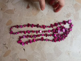 Collar vintage largo cuentas moradas