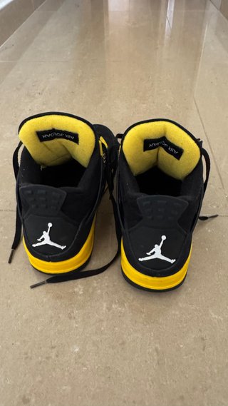 Air Jordan 4 Retro Thunder