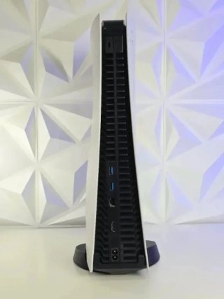 PlayStation 5 tapas con lector de disco