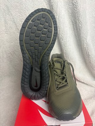 Nike Air Max Phoenix Talla 41 Verde Militar
