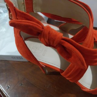 Sandali Guess arancioni Tacco Alto