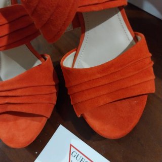 Sandali Guess arancioni Tacco Alto