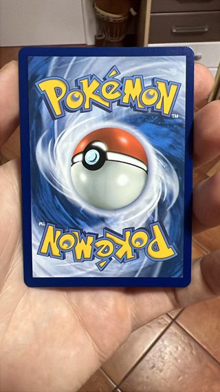 Pikachu ex Heroes Ascendentes #277