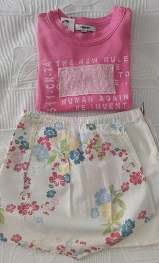 Conjunto niña DKNY camiseta y falda