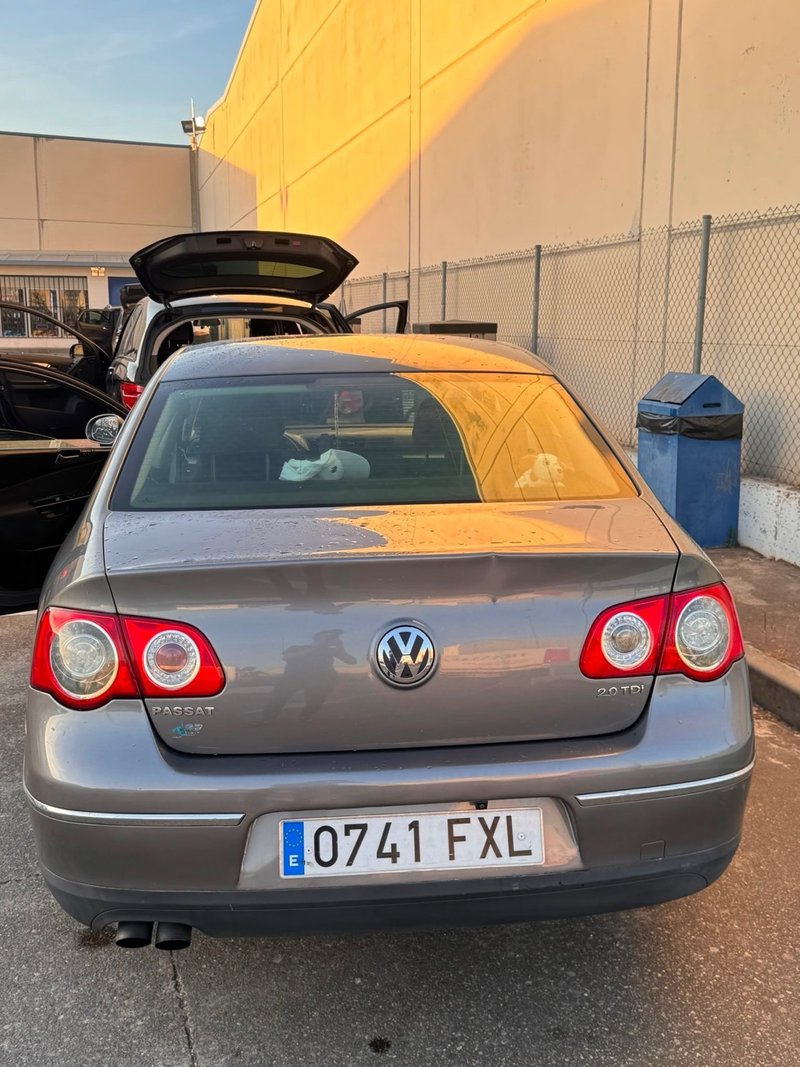 Volkswagen Passat 2007 - foto 1