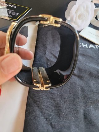 Pulsera Chanel Negra y Dorada