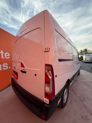 Nissan Primastar 2023