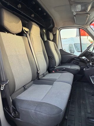 Nissan Interstar 2023