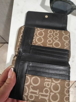4 occhiali da sole donna e 2 portafogli donna (a51