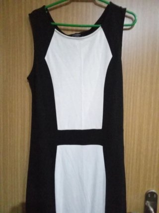 Vestido Negro y Blanco Talla L