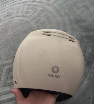 Casco Shiro blanco con visera