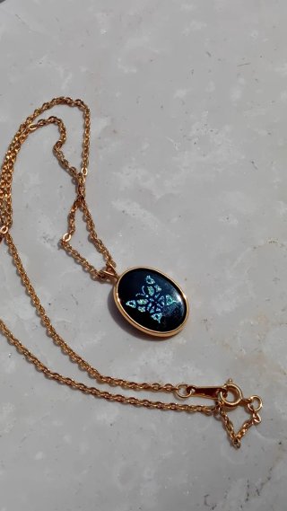 Collana vintage Avon medaglia farfalla
