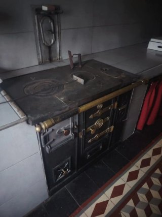 Cocina de leña Hergon Nº 7 obra.hierro fundido.