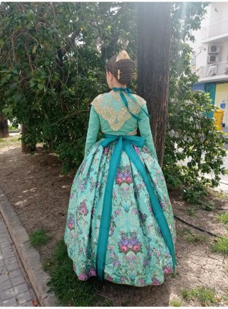 Traje de Fallera.