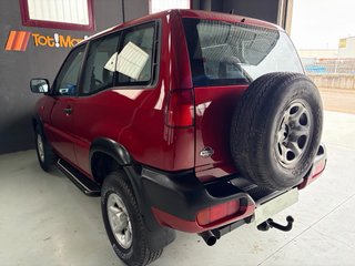 Nissan Terrano II