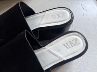 Sandalias plataforma Zara negras