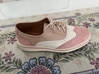 Zapatos cordones talla 38-39 rosa beige