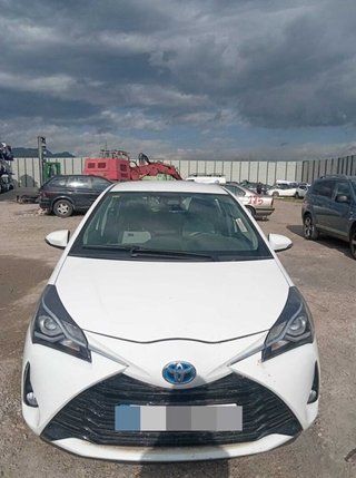 Refuerzo paragolpes del toyota 105076 yaris (xp13)