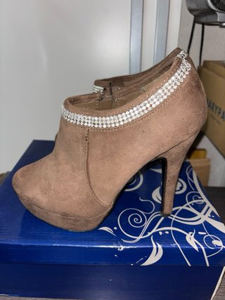 Botines tacón alto con pedrería