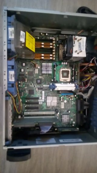 Servidor HP ProLiant ML350 G5 Xeon 2.33GHz 4GB