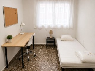 Piso para 3 estudiantes