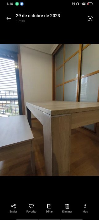 Mesa, mesita y 4 sillas