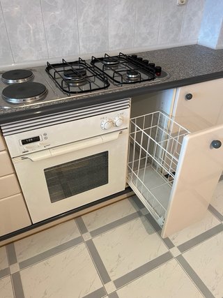 Cocina NUNCA USADA (de los 90 VINTAGE) completa.