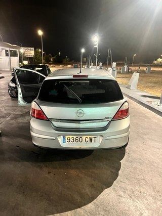 Opel Astra 2004