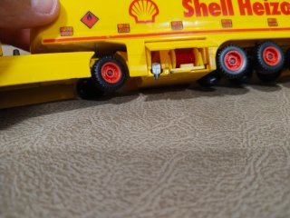 Camión Cisterna Mercedes Shell Siku