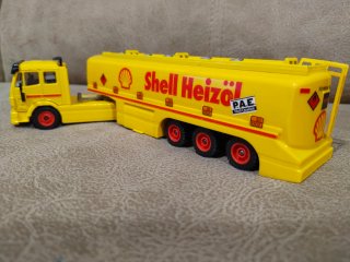 Camión Cisterna Mercedes Shell Siku