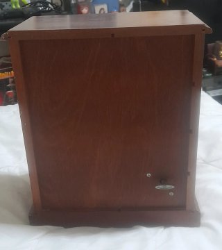 Joyero madera antiguo con música