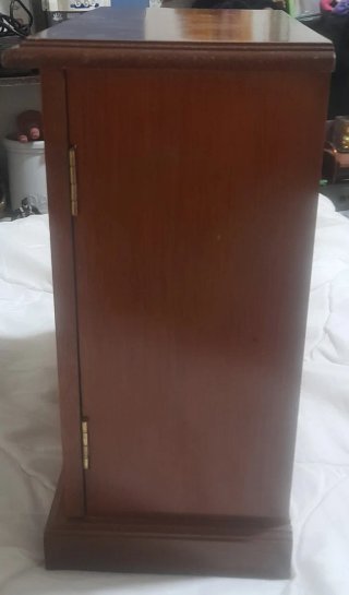 Joyero madera antiguo con música