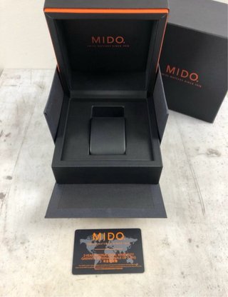 Reloj Mido All Dial Chrono color Oro