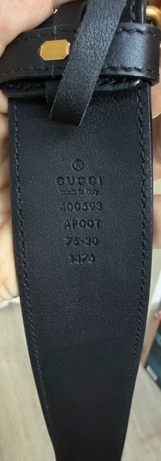 Cintura Gucci in pelle nera taglia 75