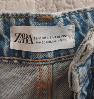 2 pantalones cortos mujer y uno largo Talla 32